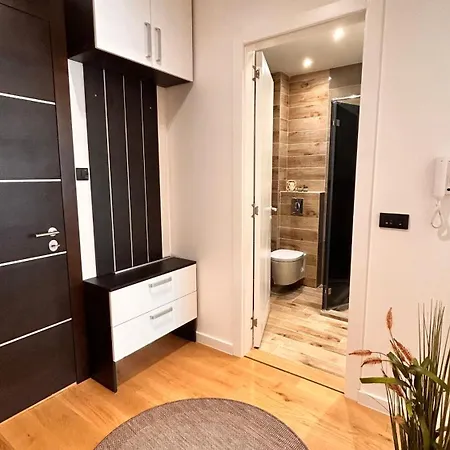 Luna-apartman 23 דירה