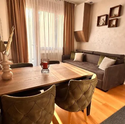 Luna-apartman 23 Апартаменты *